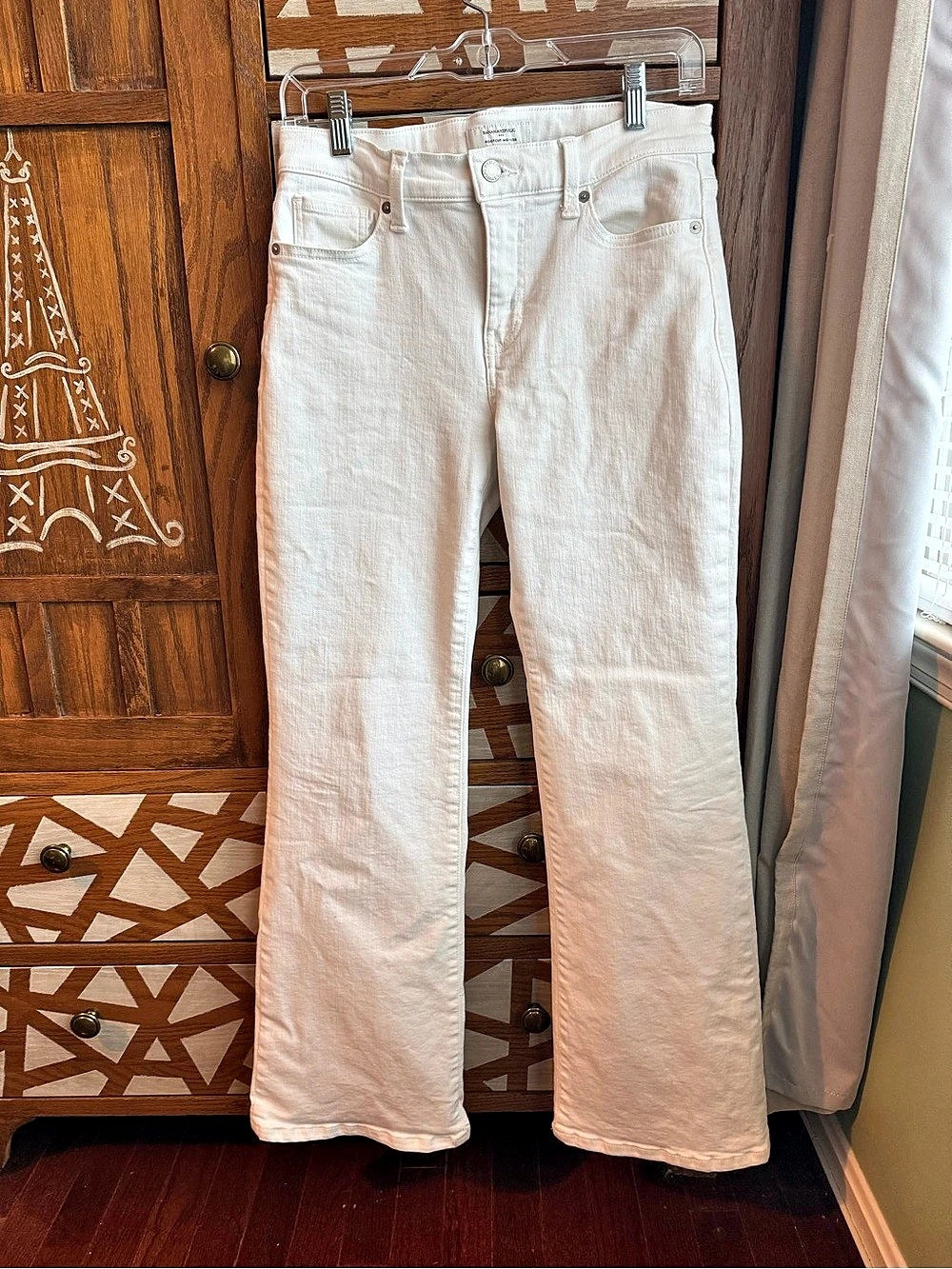 Banana Republic Bootcut Mid-Rise Bootcut Jeans Waist 26/2